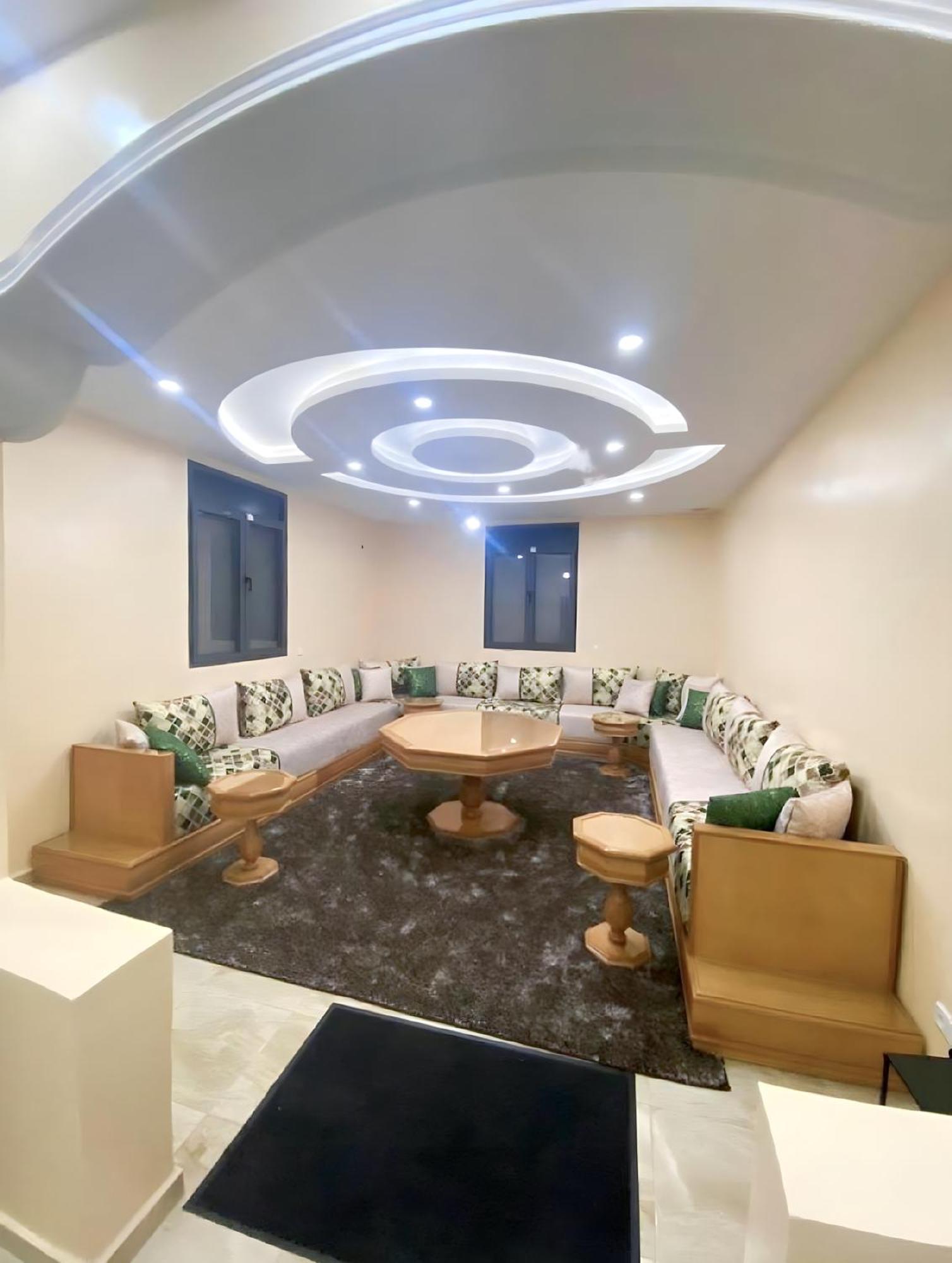 Villa Nour Al-Khalil Есувейра Екстериор снимка
