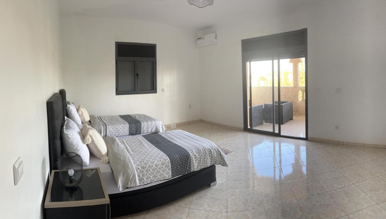 Villa Nour Al-Khalil Есувейра Екстериор снимка